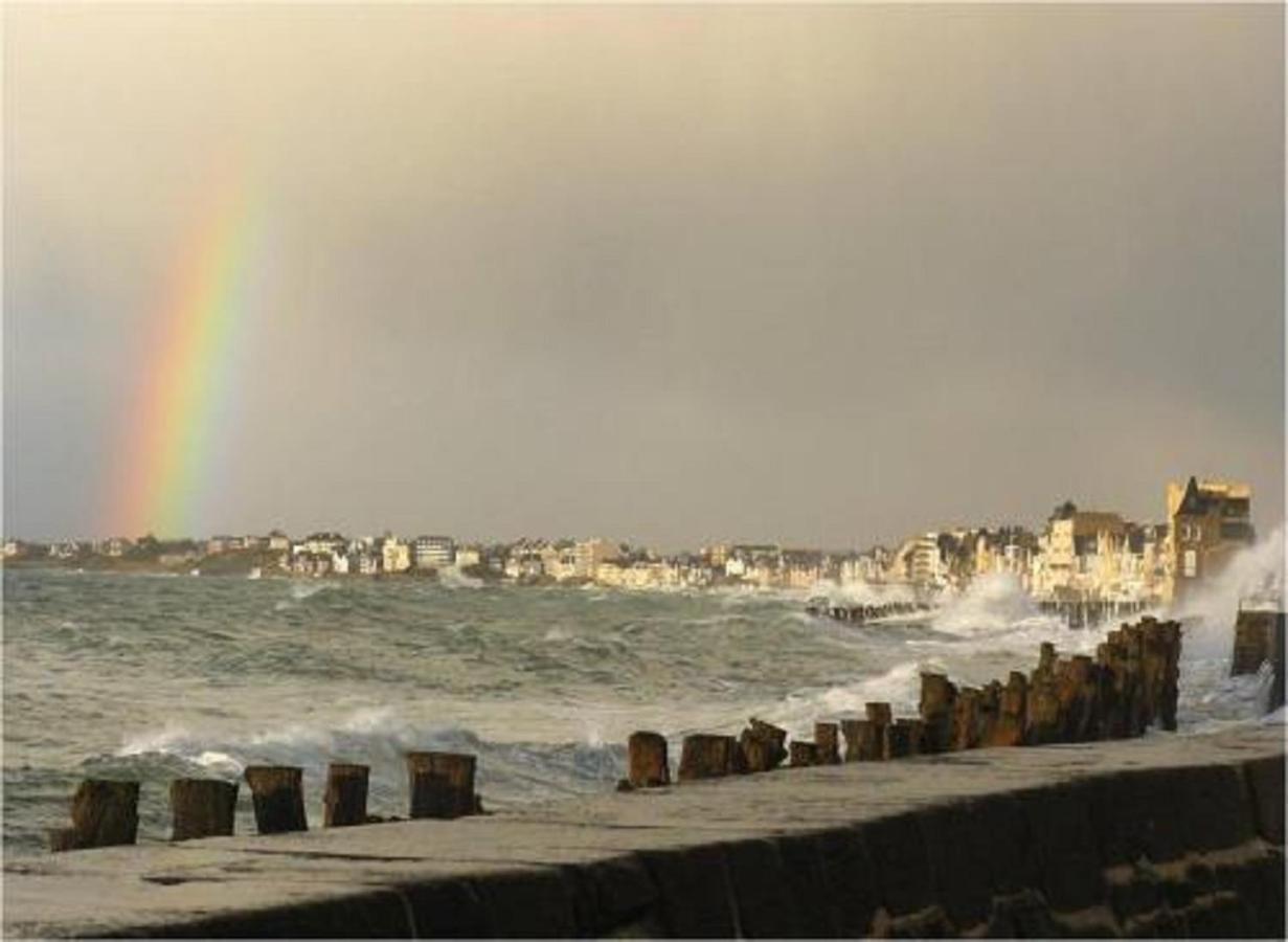 Les Bois Flottes Apartment Saint-Malo Bagian luar foto